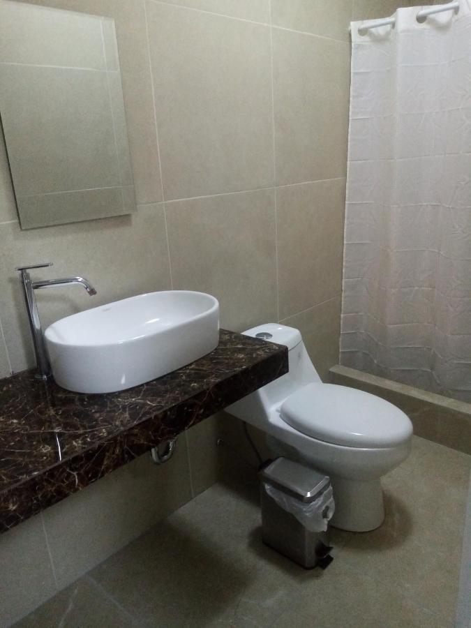 Hostel Willys House باراكاس المظهر الخارجي الصورة
