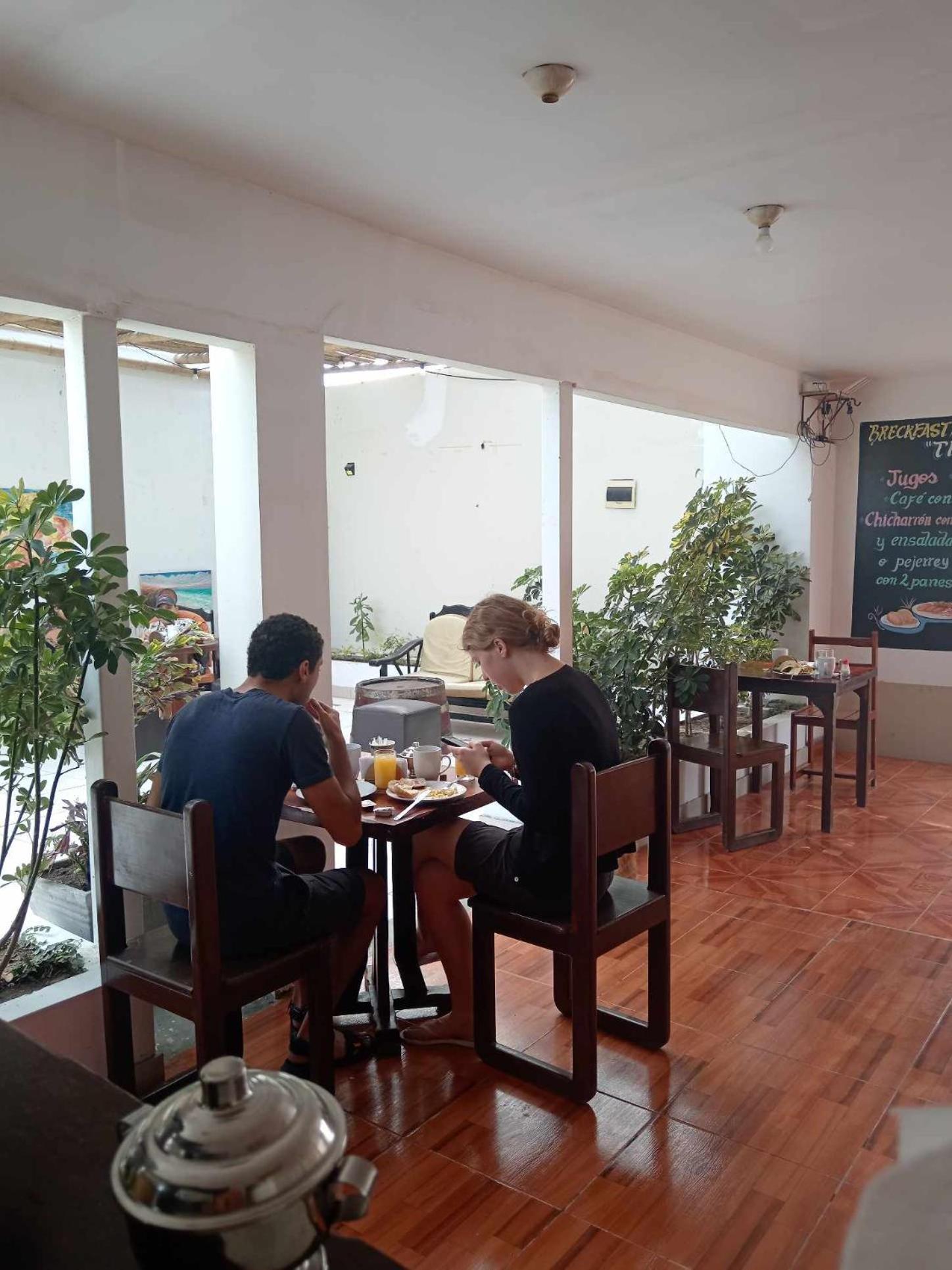 Hostel Willys House باراكاس المظهر الخارجي الصورة