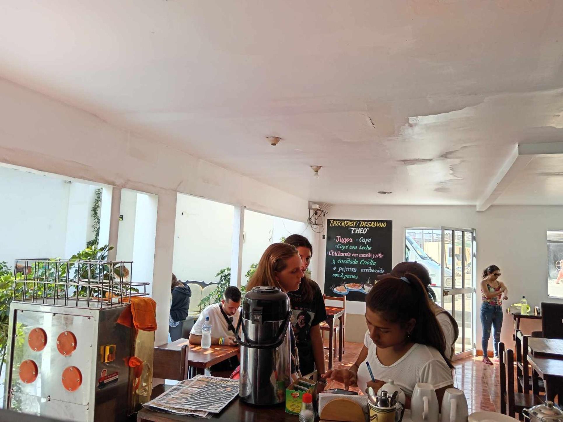 Hostel Willys House باراكاس المظهر الخارجي الصورة