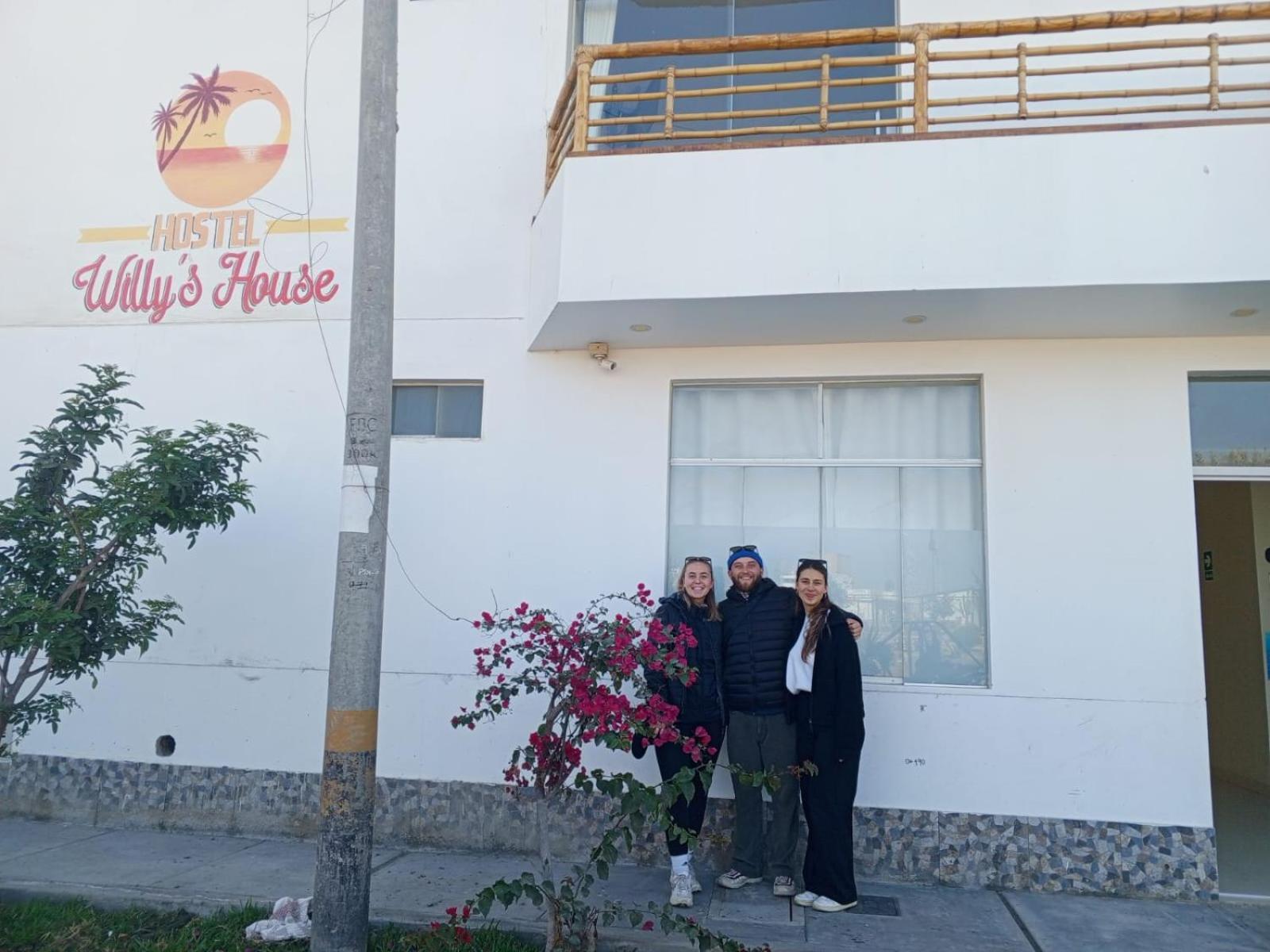 Hostel Willys House باراكاس المظهر الخارجي الصورة