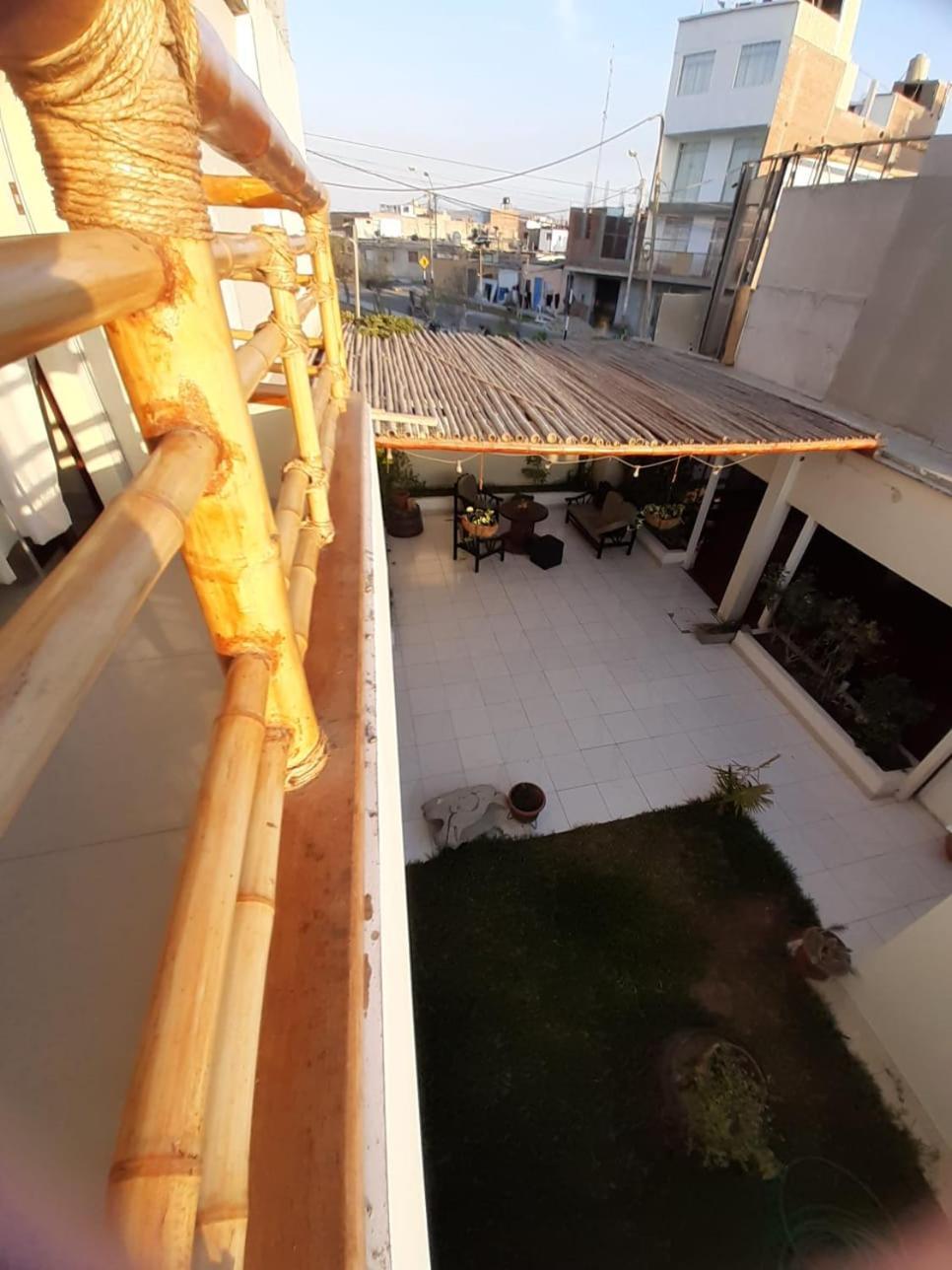 Hostel Willys House باراكاس المظهر الخارجي الصورة