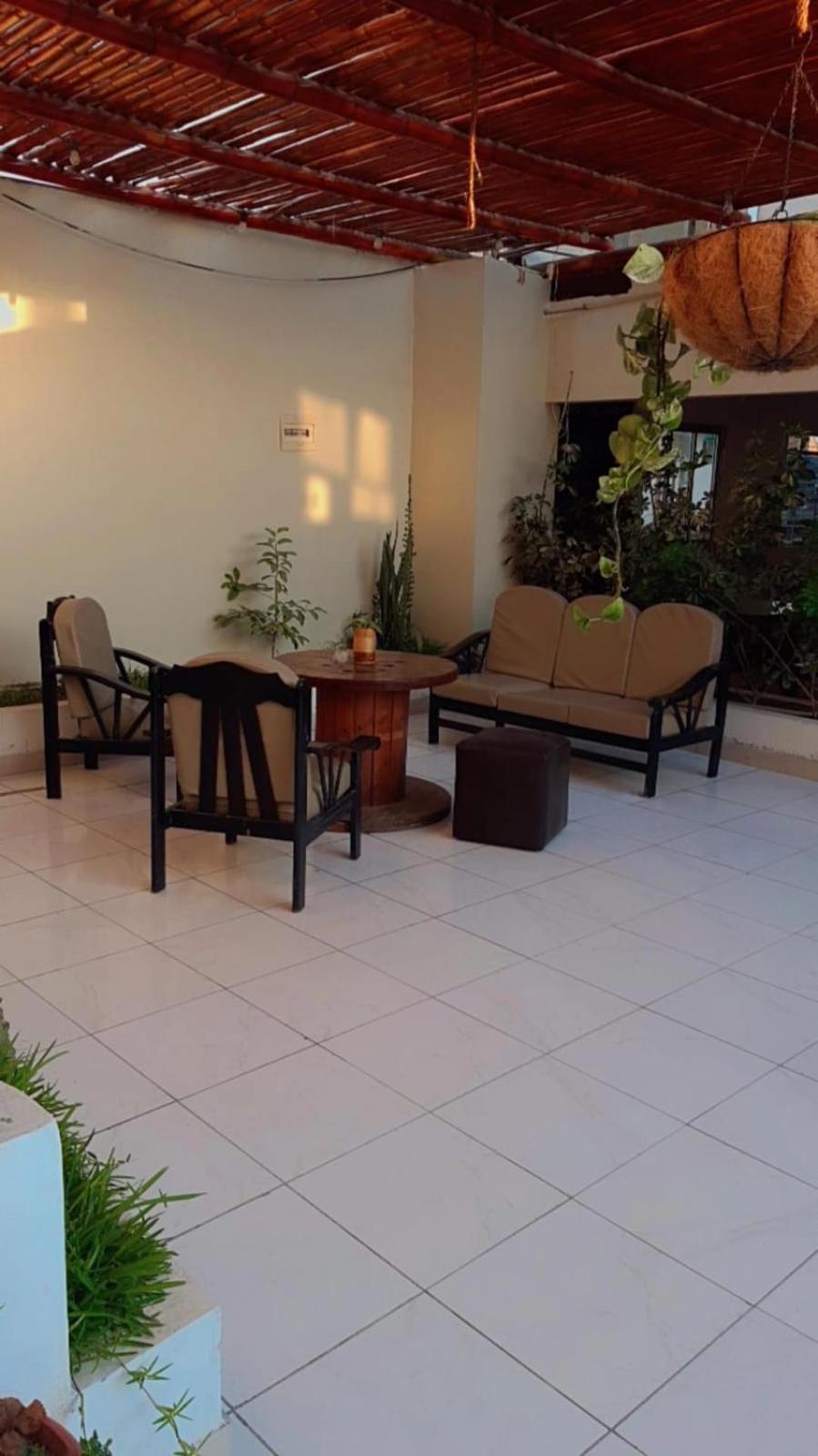Hostel Willys House باراكاس المظهر الخارجي الصورة
